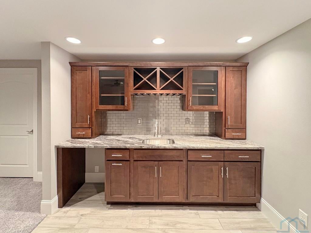 Dakota Dunes, South Dakota, 57049, United States, 5 Bedrooms Bedrooms, ,3 BathroomsBathrooms,Residential,For Sale,2012063