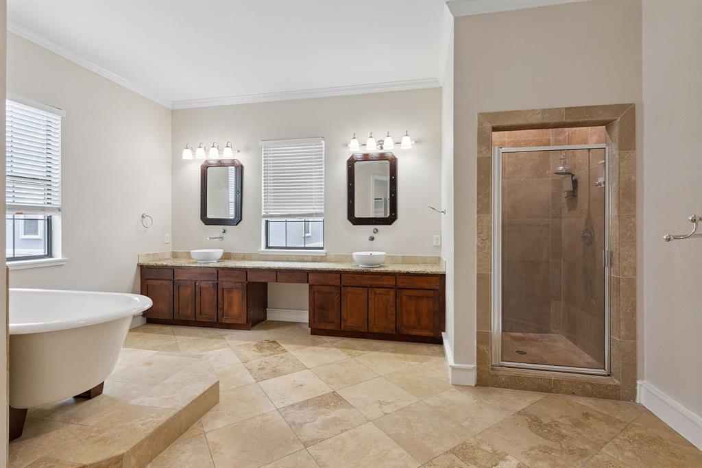 Dallas, Texas, 75204, United States, 2 Bedrooms Bedrooms, ,3 BathroomsBathrooms,Residential,For Sale,1895857