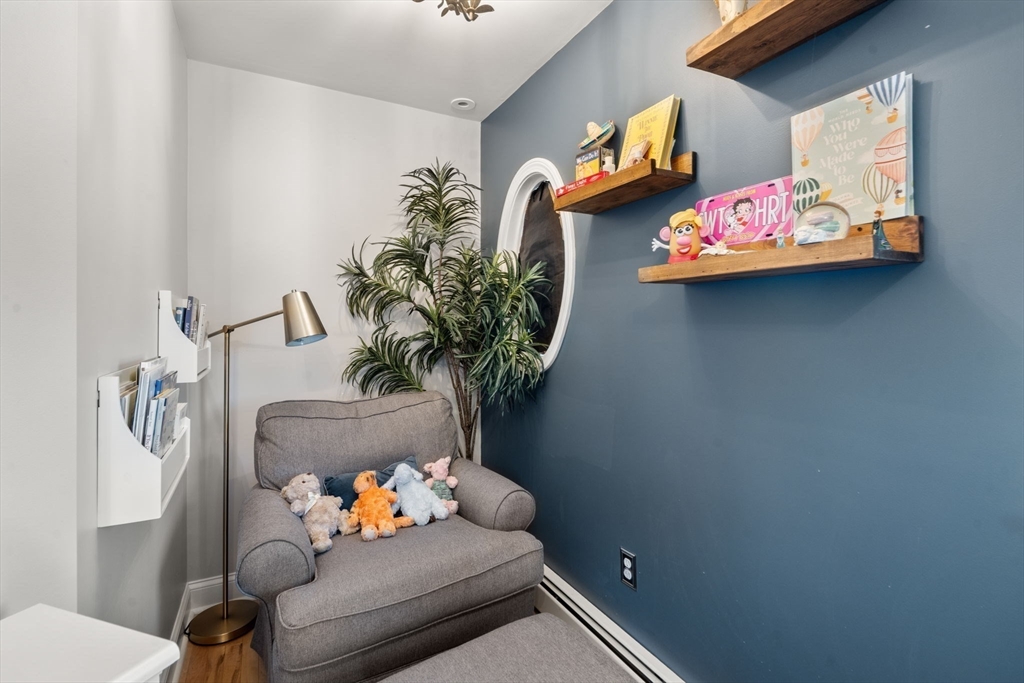 Swansea, Massachusetts, 02777, United States, 3 Bedrooms Bedrooms, ,2 BathroomsBathrooms,Residential,For Sale,1847611