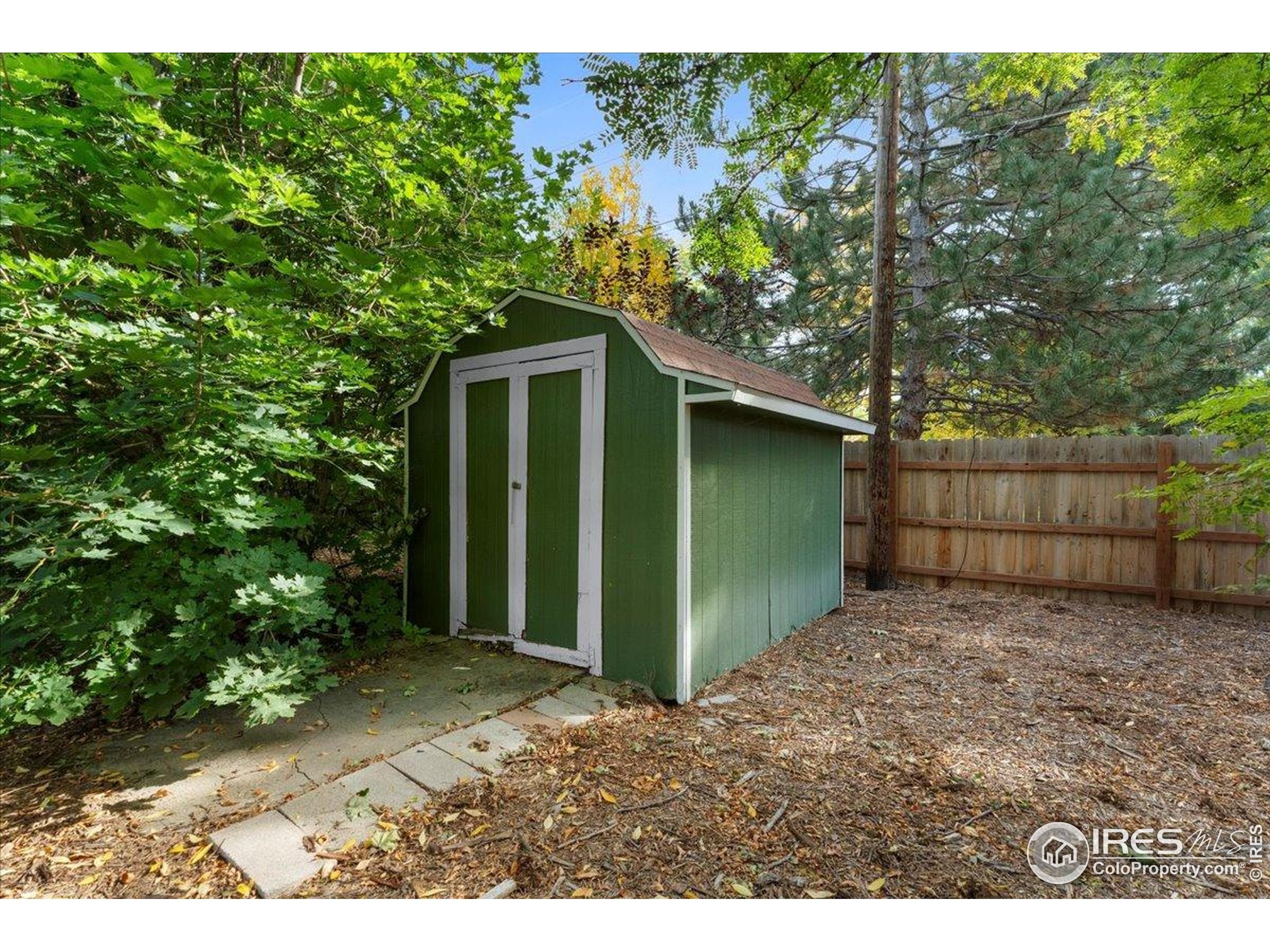 Loveland, Colorado, 80538, United States, 5 Bedrooms Bedrooms, ,1 BathroomBathrooms,Residential,For Sale,1988384