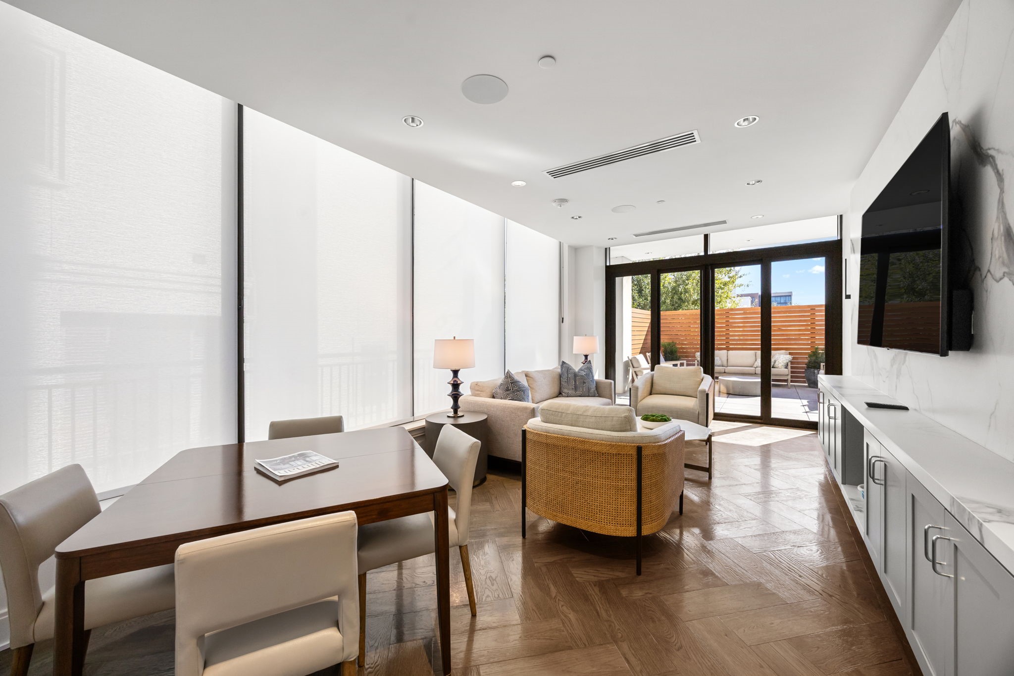  2323 W Main Street #506 - 物件實景