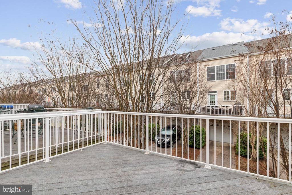 Chantilly, Virginia, 20152, United States, 3 Bedrooms Bedrooms, ,4 BathroomsBathrooms,Residential,For Sale,1942901