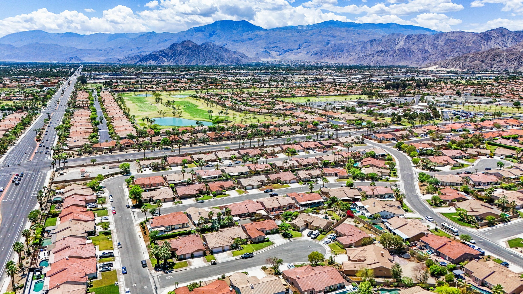 La Quinta, California, 92253, United States, 4 Bedrooms Bedrooms, ,2 BathroomsBathrooms,Residential,For Sale,1931637
