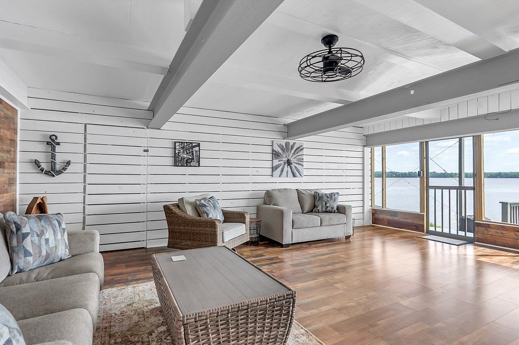 Cobb, Georgia, 31015, United States, 3 Bedrooms Bedrooms, ,2 BathroomsBathrooms,Residential,For Sale,1993846