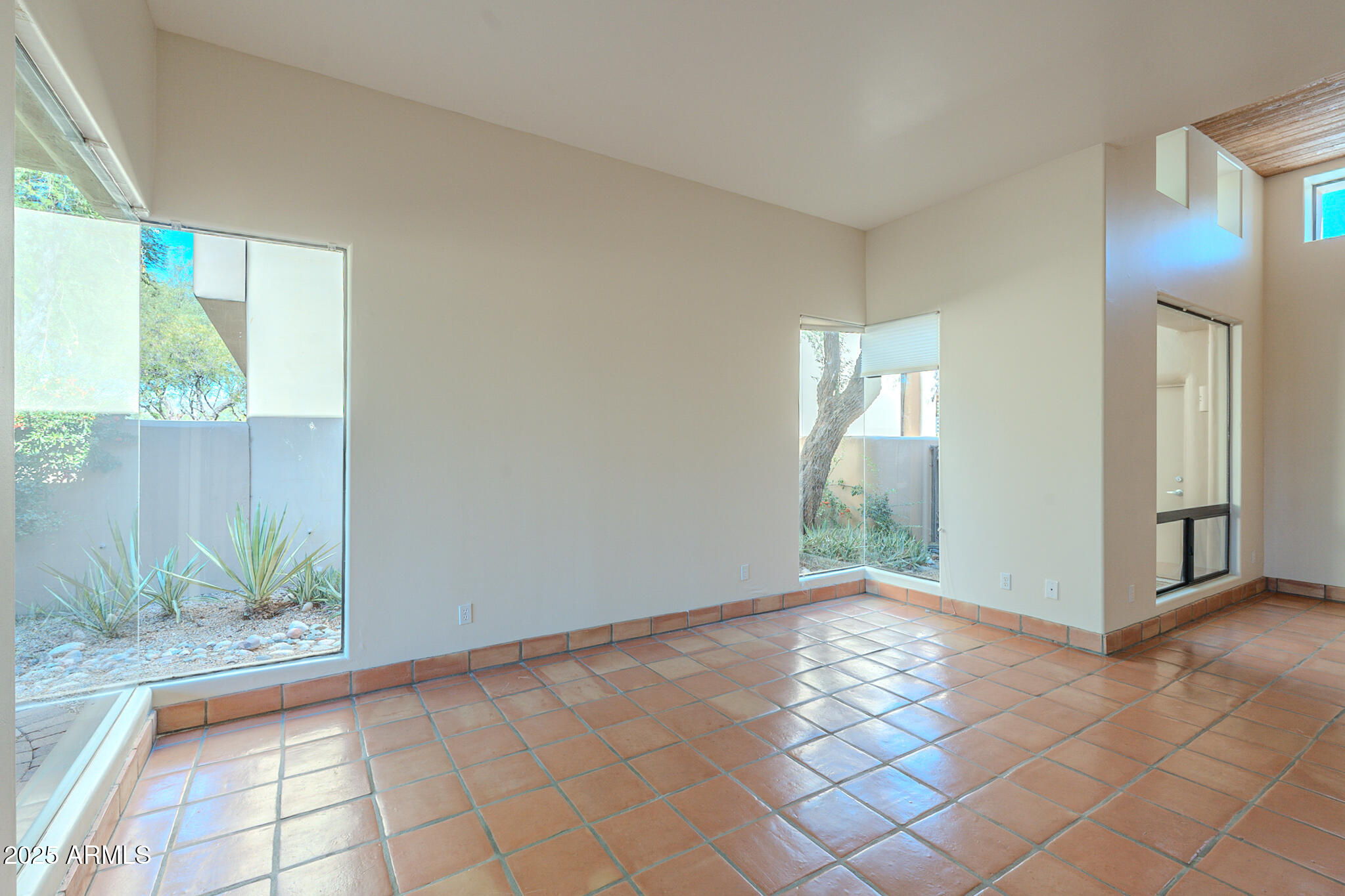 Scottsdale, Arizona, 85266, United States, 2 Bedrooms Bedrooms, ,2 BathroomsBathrooms,Residential,For Sale,1988248