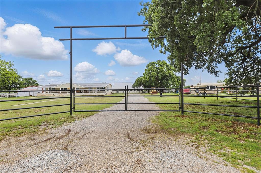 Weatherford, Texas, 76087, United States, 4 Bedrooms Bedrooms, ,3 BathroomsBathrooms,Residential,For Sale,1787575