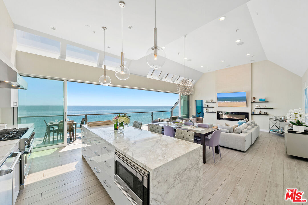 Malibu, California, 90265, United States, 3 Bedrooms Bedrooms, ,4 BathroomsBathrooms,Residential,For Sale,1722107