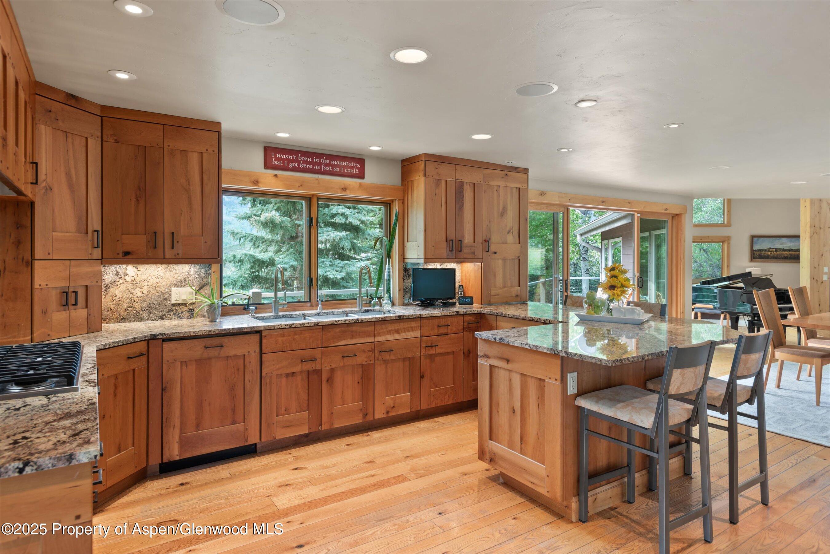 Snowmass Village, Colorado, 81615, United States, 3 Bedrooms Bedrooms, ,3 BathroomsBathrooms,Residential,For Sale,1874657