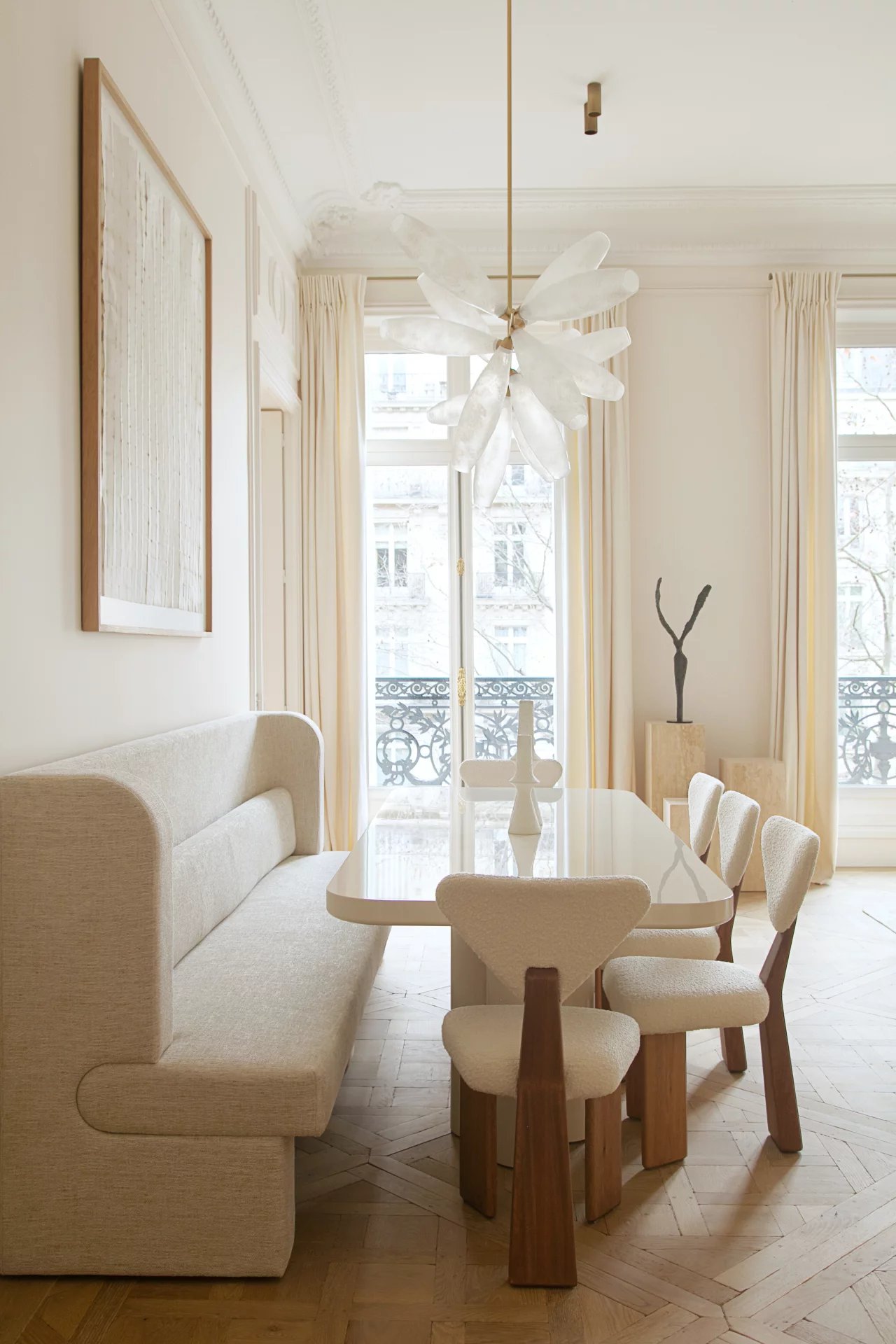 Paris 8th, Île-de-France, 75008, FR, 3 Bedrooms Bedrooms, ,3 BathroomsBathrooms,Residential,For Sale,1491414