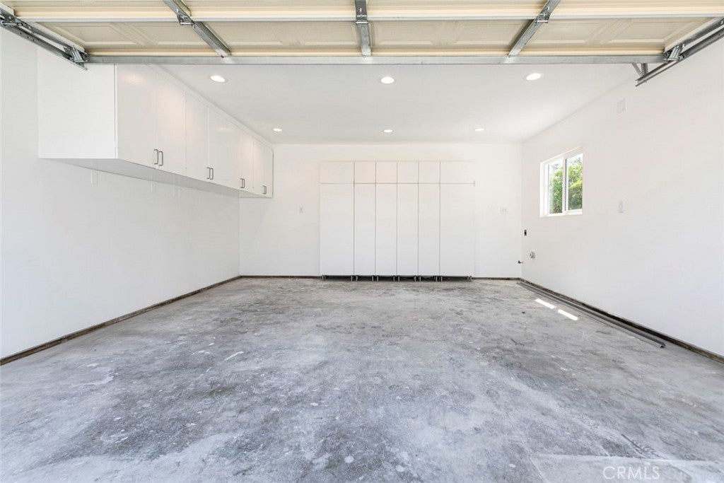 Los Angeles, California, 90066, United States, 3 Bedrooms Bedrooms, ,1 BathroomBathrooms,Residential,For Sale,1938749