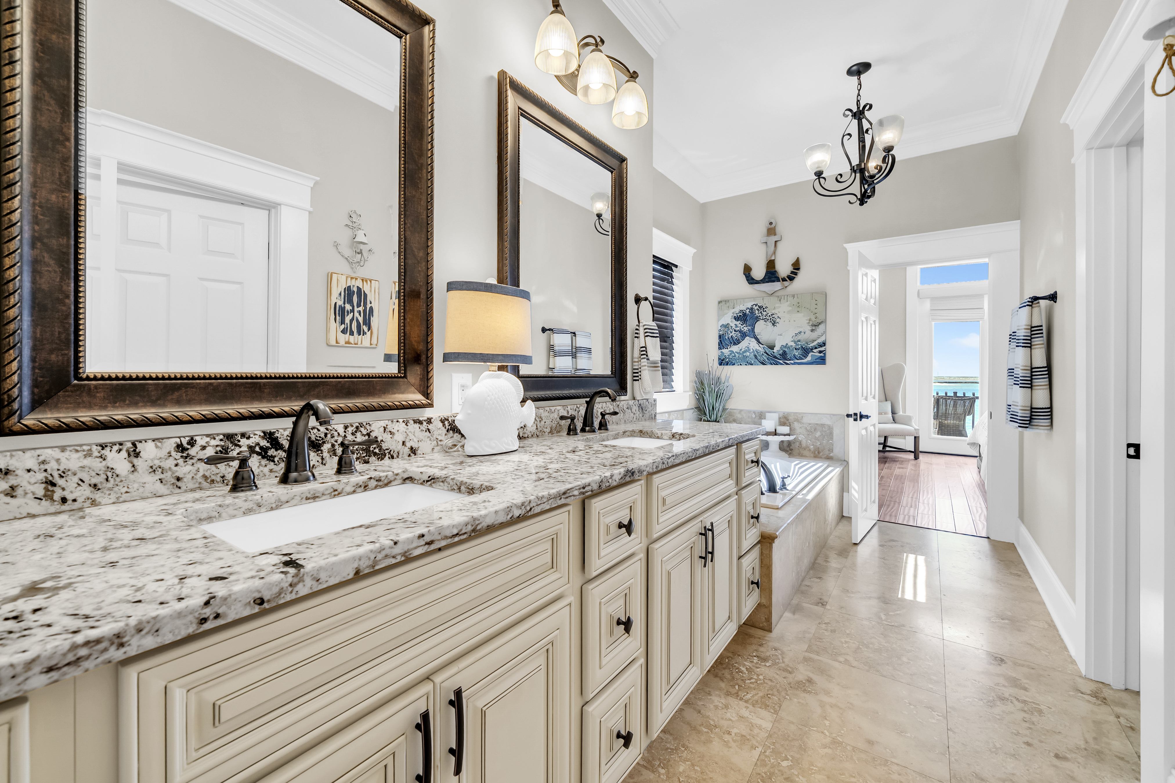  Extraordinary Sound and Gulf Views from a Refined Coastal Residence - 物件實景