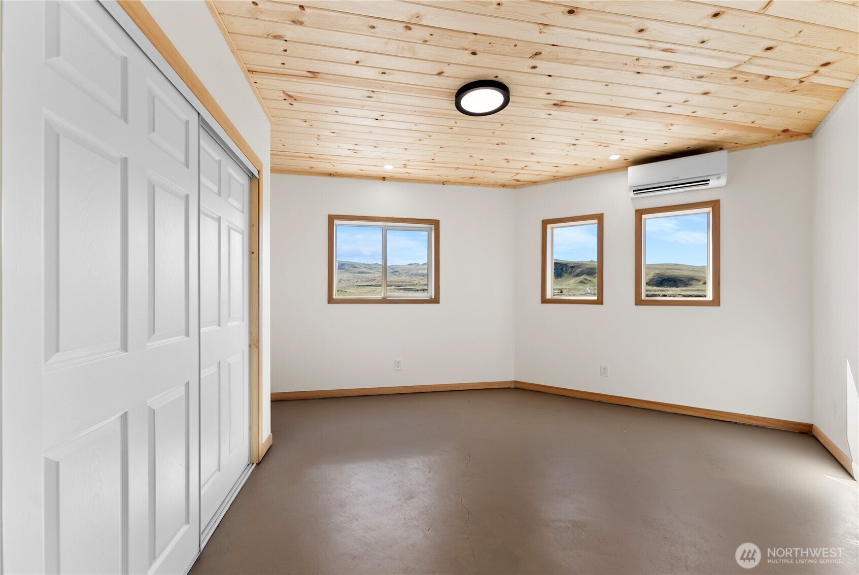 Okanogan, Washington, 98840, United States, 3 Bedrooms Bedrooms, ,2 BathroomsBathrooms,Residential,For Sale,1786609