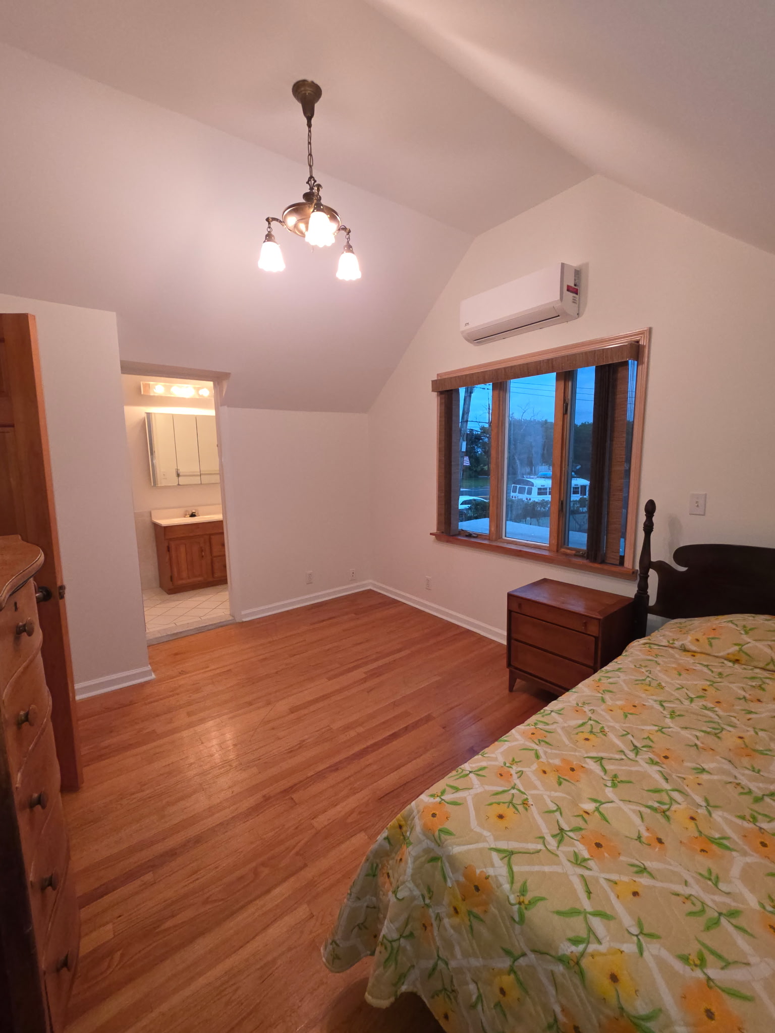 Broad Channel, New York, 11693, United States, 4 Bedrooms Bedrooms, ,2 BathroomsBathrooms,Residential,For Sale,1975825