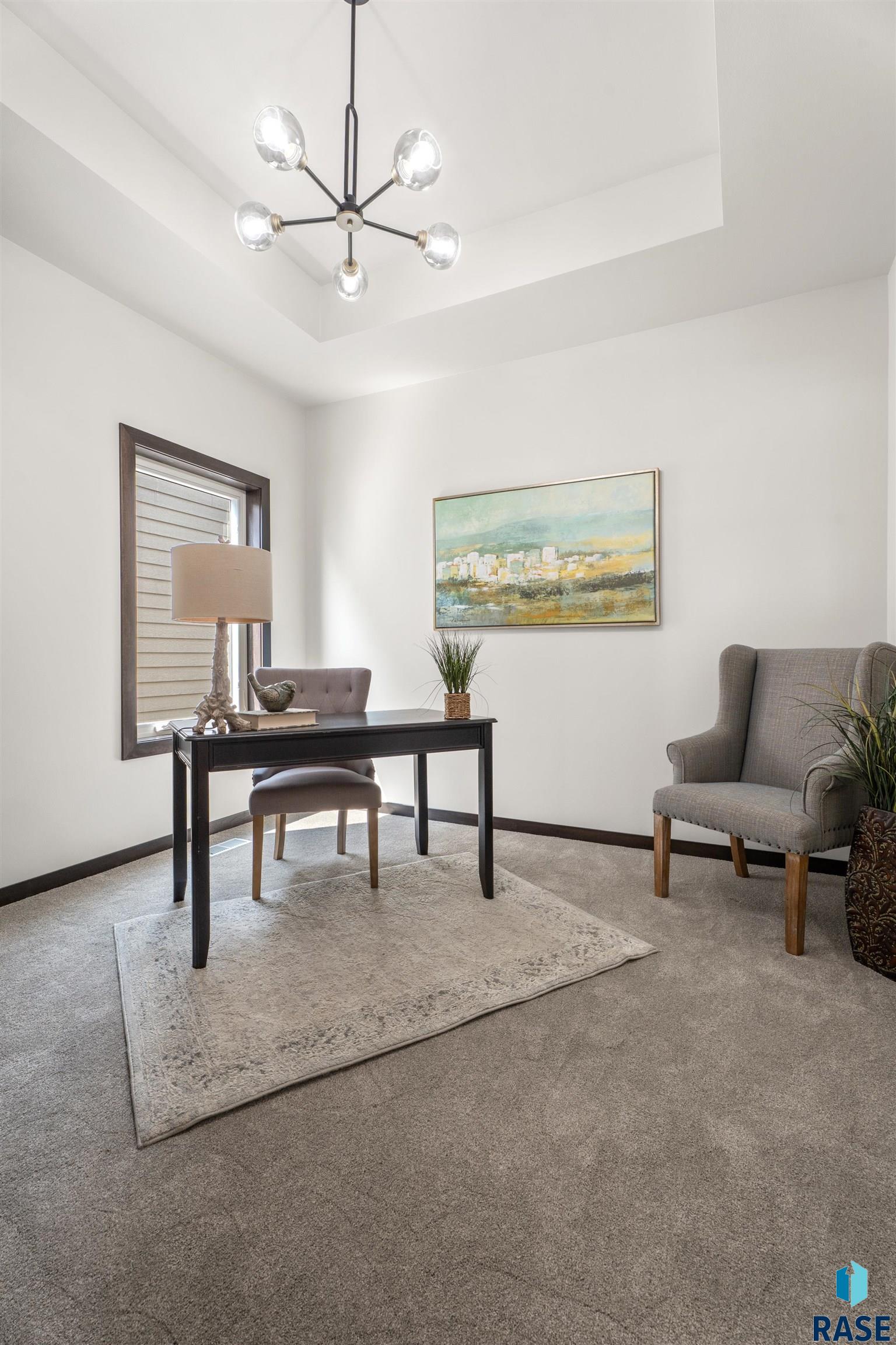 Sioux Falls, South Dakota, 57110, United States, 4 Bedrooms Bedrooms, ,2 BathroomsBathrooms,Residential,For Sale,1979703