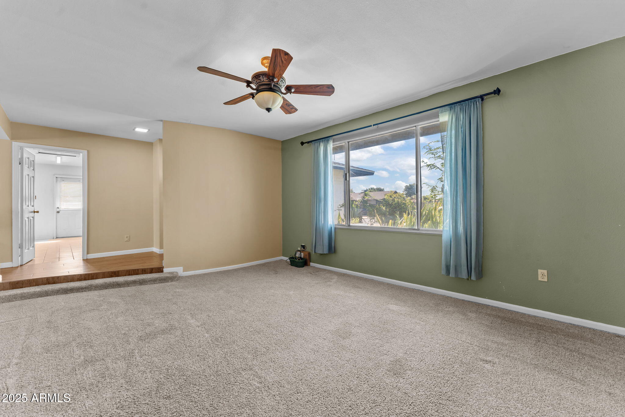 Glendale, Arizona, 85306, United States, 4 Bedrooms Bedrooms, ,2 BathroomsBathrooms,Residential,For Sale,1942956