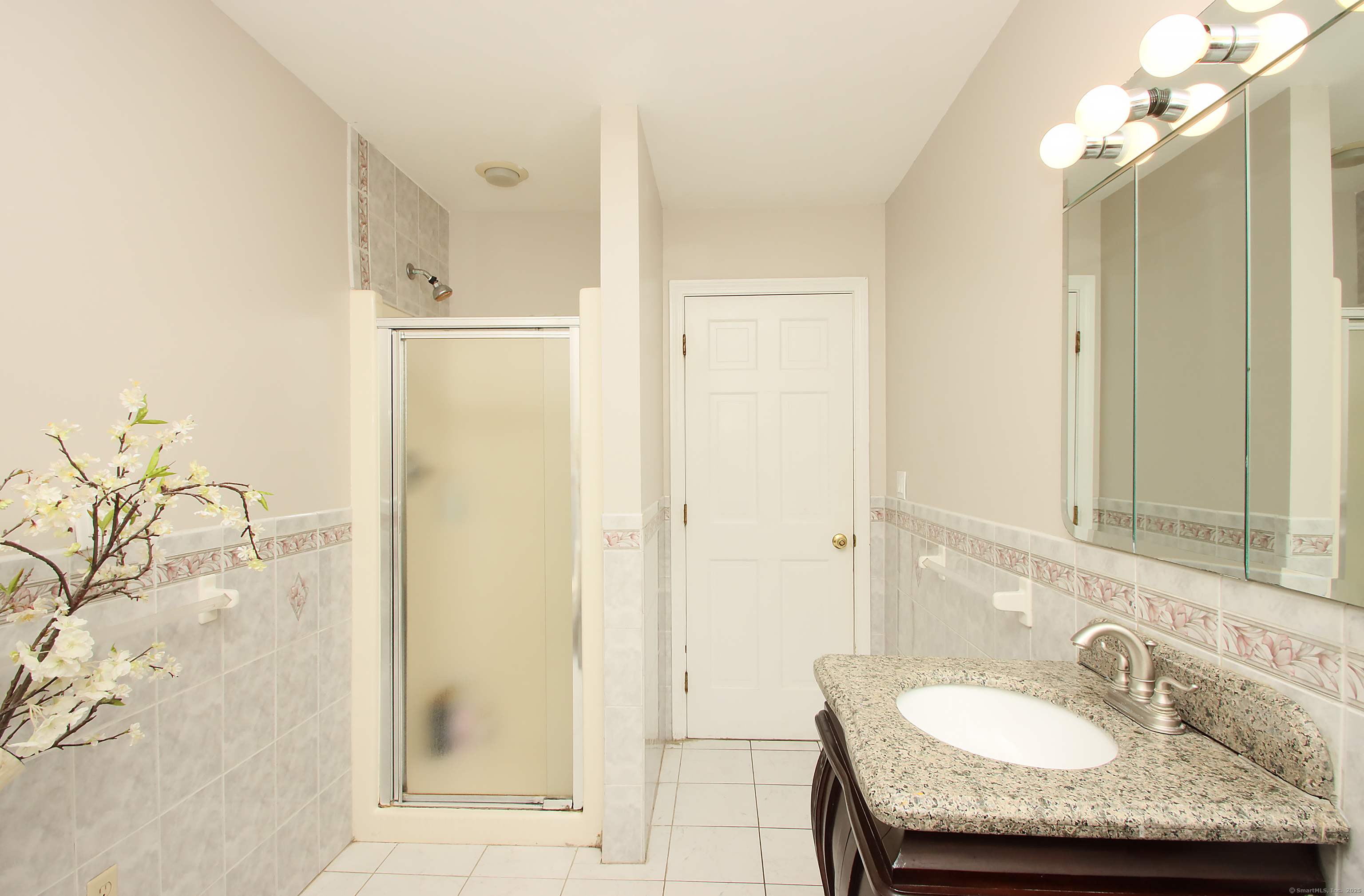 Danbury, Connecticut, 06811, United States, 4 Bedrooms Bedrooms, ,3 BathroomsBathrooms,Residential,For Sale,1947062