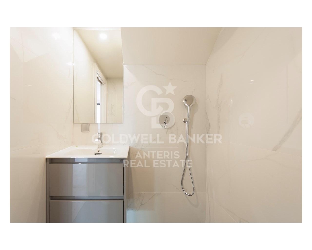 Barcelona, Barcelona, Sants ? Montju?c, Sants - Ba, Barcelona, Catalonia, ES, 3 Bedrooms Bedrooms, ,2 BathroomsBathrooms,Residential,For Sale,Barcelona, Barcelona, Sants ? Montju?c, Sants - Ba,1556908