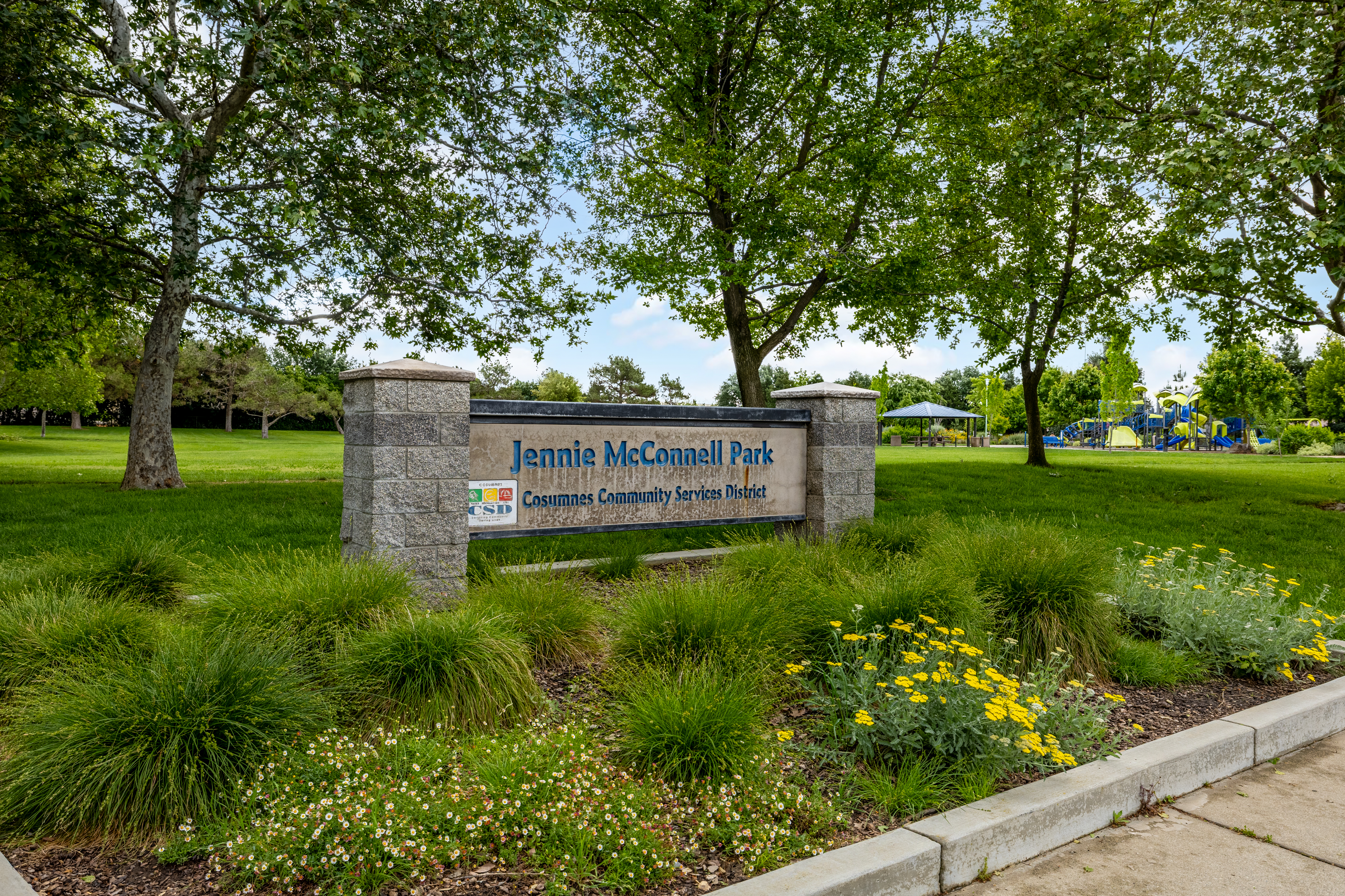  10044 Oglethorpe Way, Elk Grove, CA 95624 - 物件實景