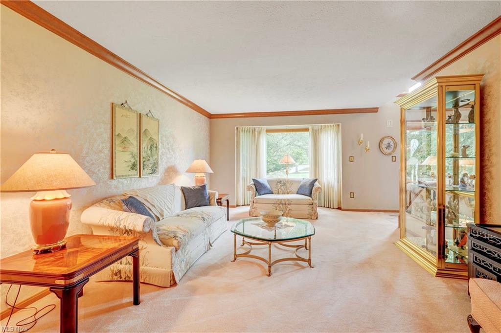Brecksville, Ohio, 44141, United States, 4 Bedrooms Bedrooms, ,4 BathroomsBathrooms,Residential,For Sale,1895104