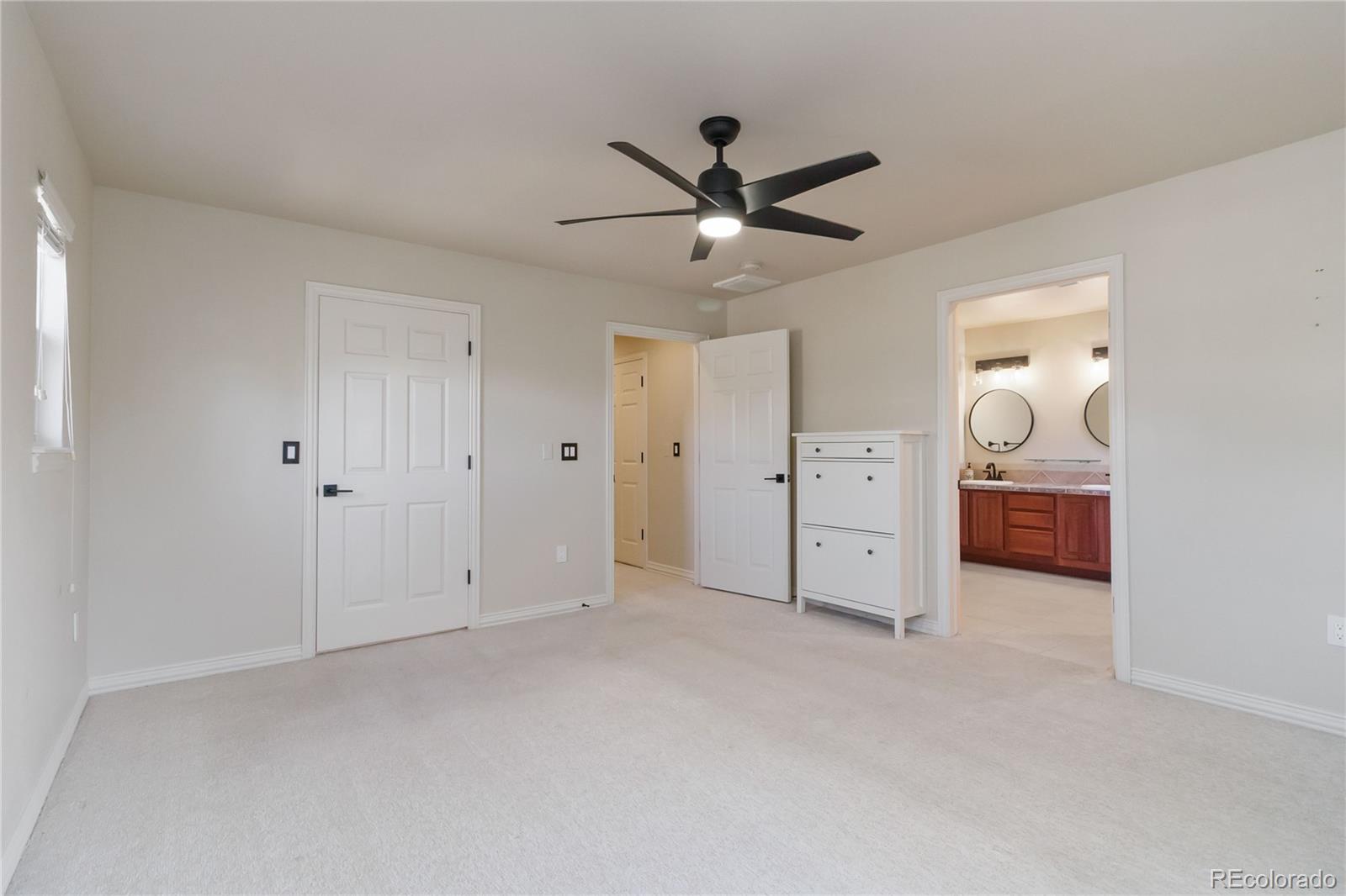 Aurora, Colorado, 80014, United States, 4 Bedrooms Bedrooms, ,Residential,For Sale,1986115