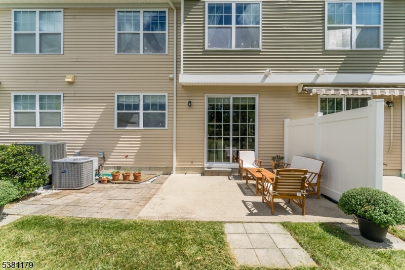 Hackettstown, New Jersey, 07840, United States, 3 Bedrooms Bedrooms, ,3 BathroomsBathrooms,Residential,For Sale,1977802