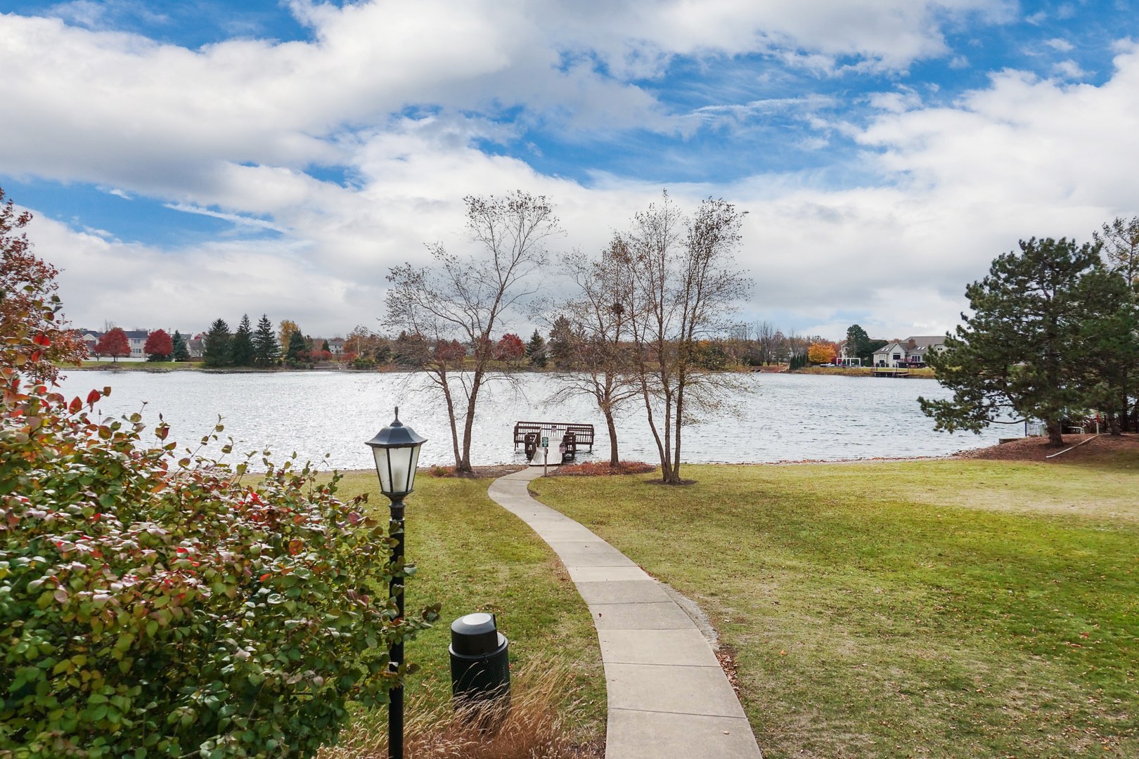 Bloomington, Illinois, 61704, United States, 5 Bedrooms Bedrooms, ,4 BathroomsBathrooms,Residential,For Sale,1991973