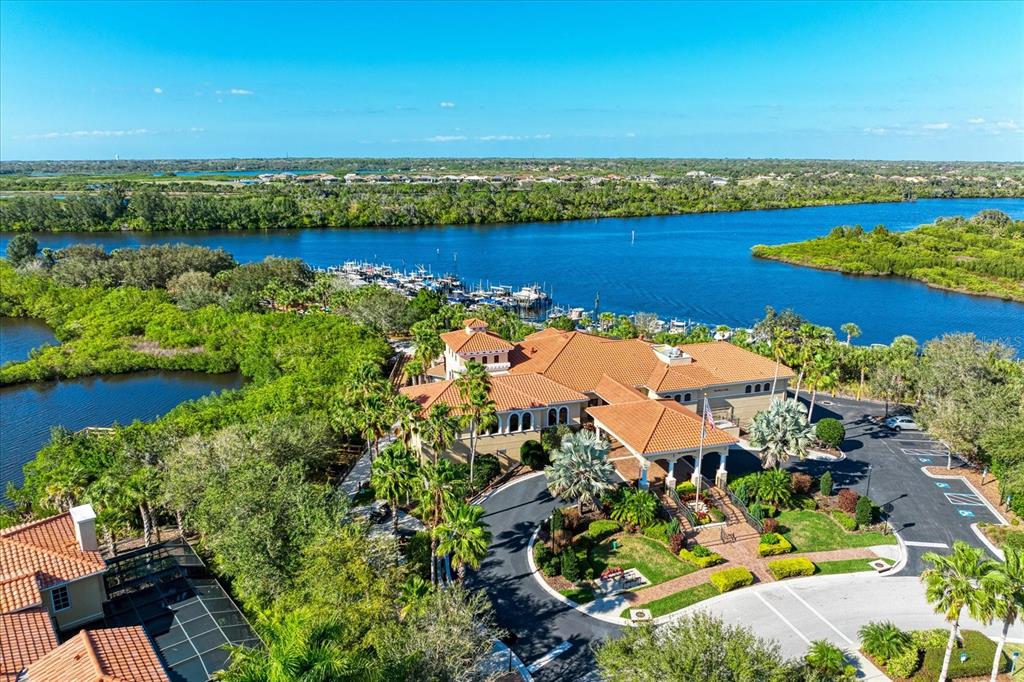 Bradenton, Florida, 34212, United States, 2 Bedrooms Bedrooms, ,2 BathroomsBathrooms,Residential,For Sale,1916954