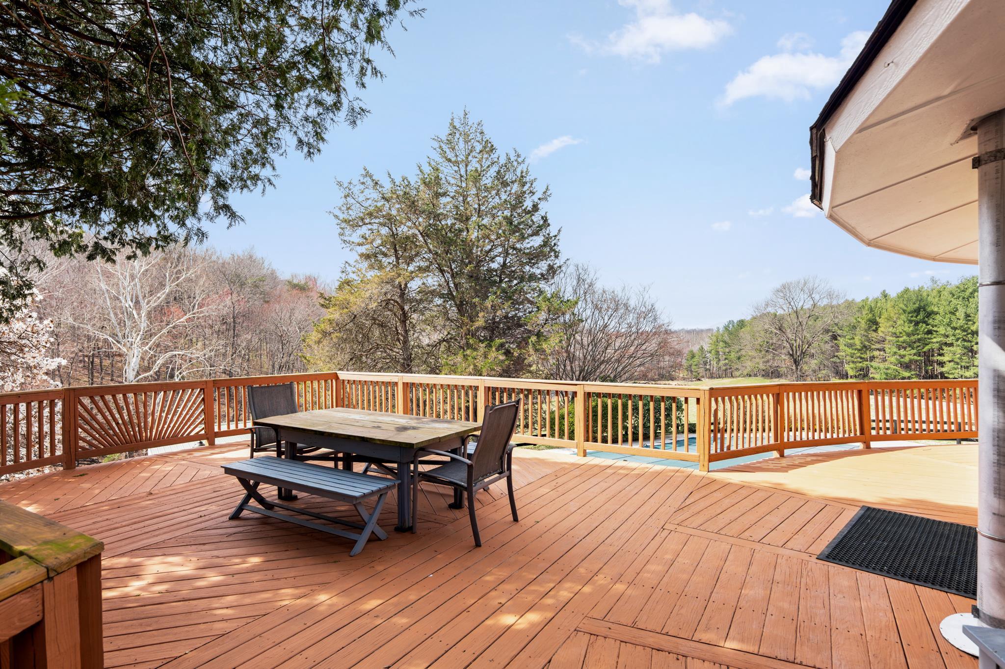  10803 Crest Hill Road, Marshall, VA, 20115 - 物件實景