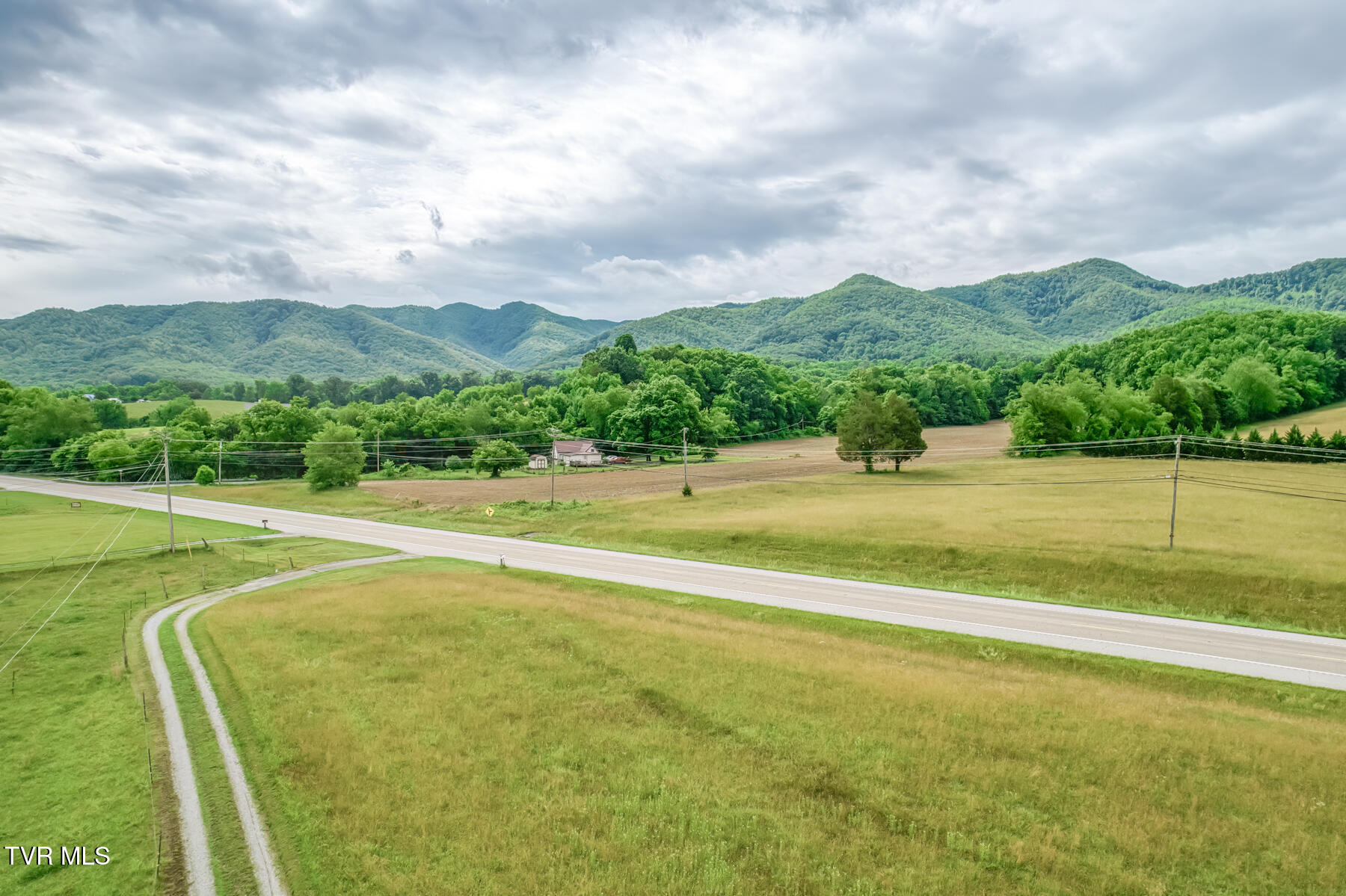 Chuckey, Tennessee, 37641, United States, 3 Bedrooms Bedrooms, ,1 BathroomBathrooms,Residential,For Sale,2048745