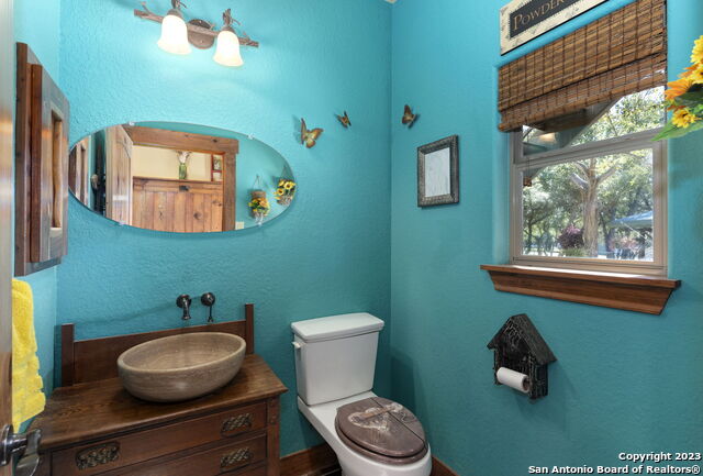 Bandera, Texas, 78003, United States, 4 Bedrooms Bedrooms, ,3 BathroomsBathrooms,Residential,For Sale,1866275