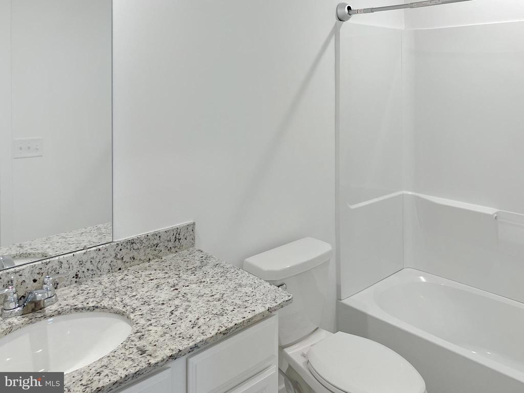 New Egypt, New Jersey, 08533, United States, 3 Bedrooms Bedrooms, ,3 BathroomsBathrooms,Residential,For Sale,1909198