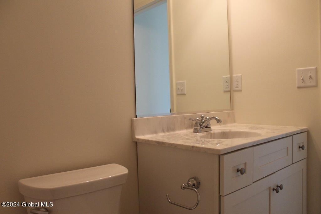 Mechanicville, New York, 12118, United States, 3 Bedrooms Bedrooms, ,3 BathroomsBathrooms,Residential,For Sale,1989343