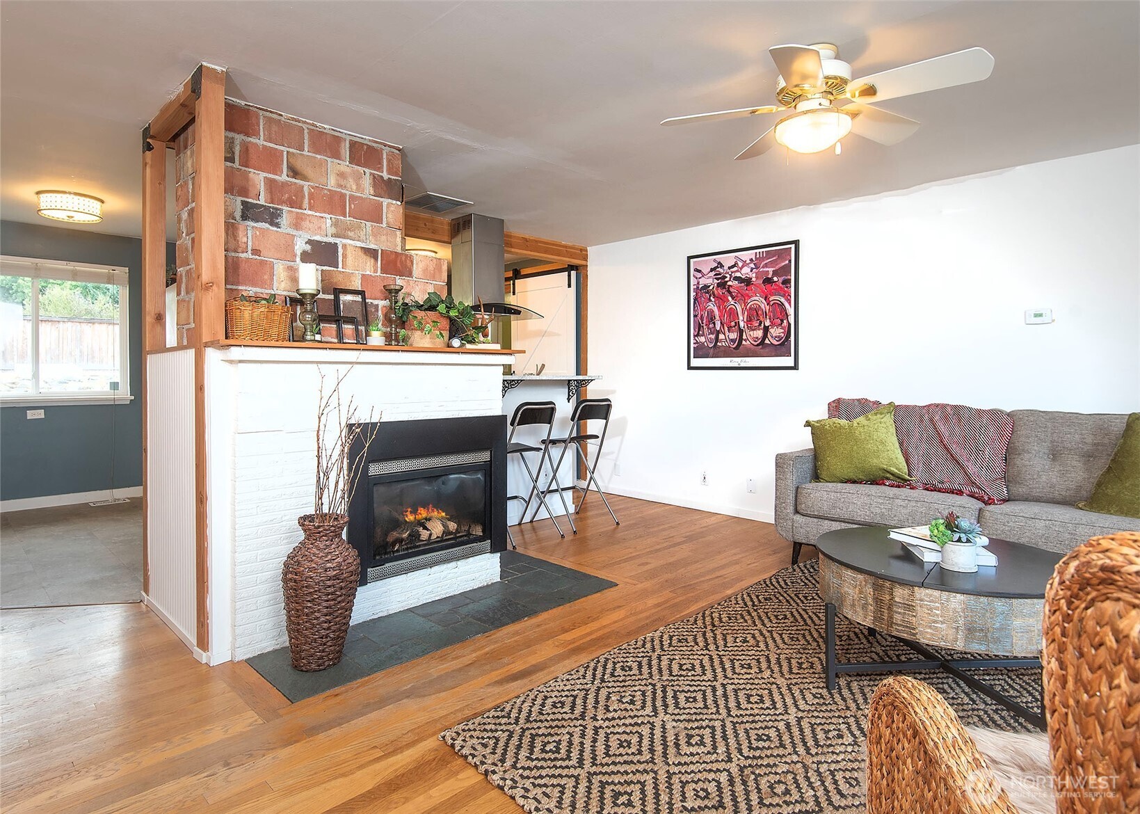 Shoreline, Washington, 98155, United States, 3 Bedrooms Bedrooms, ,1 BathroomBathrooms,Residential,For Sale,1961575