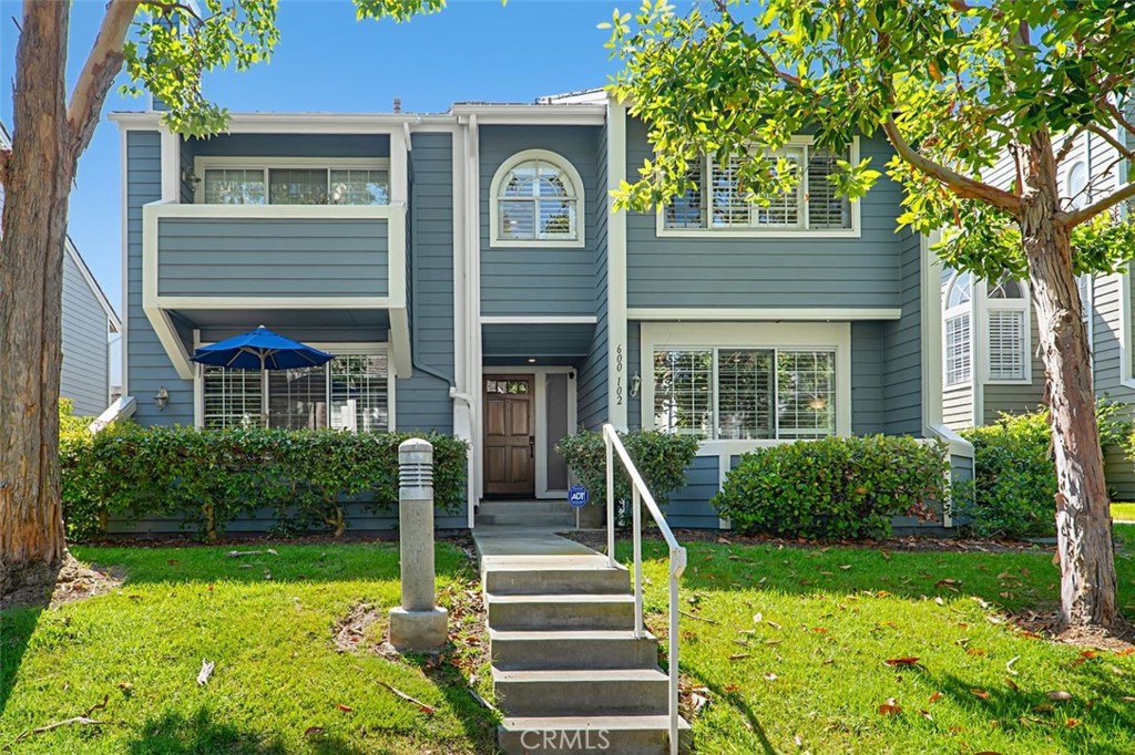 Long Beach, California, 90803, United States, 2 Bedrooms Bedrooms, ,3 BathroomsBathrooms,Residential,For Sale,1917947