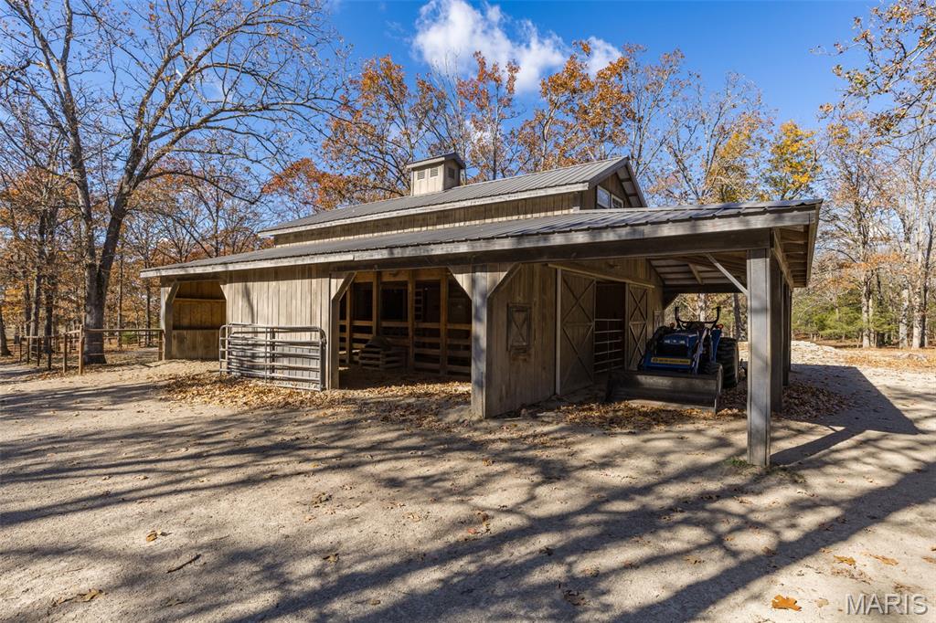 Farmington, Missouri, 63640, United States, 3 Bedrooms Bedrooms, ,4 BathroomsBathrooms,Residential,For Sale,1991980