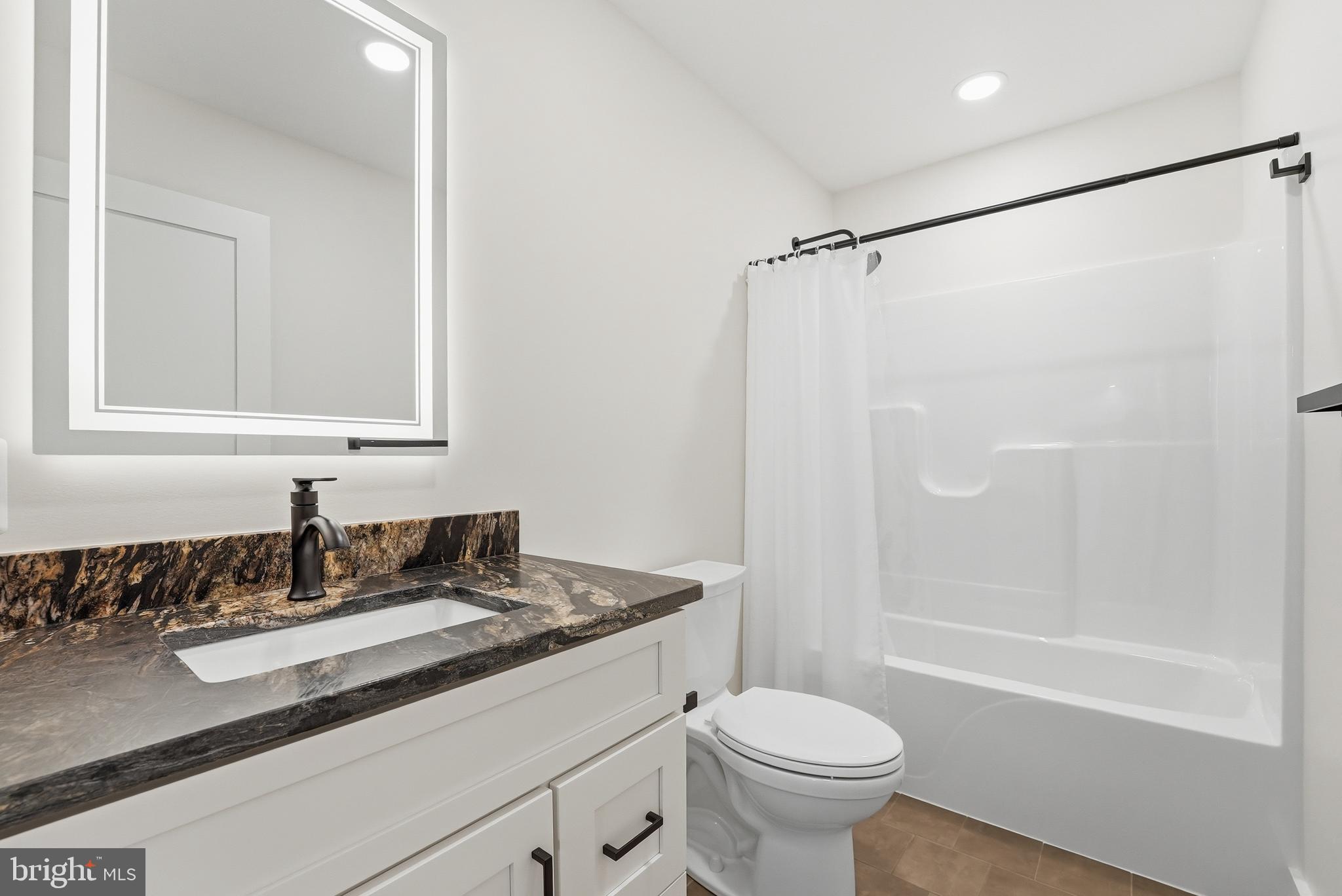 Reva, Virginia, 22735, United States, 2 Bedrooms Bedrooms, ,2 BathroomsBathrooms,Residential,For Sale,2048216
