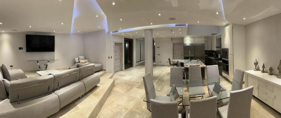 Playa del Carmen, Quintana Roo, 77717, Mexico, 5 Bedrooms Bedrooms, ,5 BathroomsBathrooms,Residential,For Sale,1968651