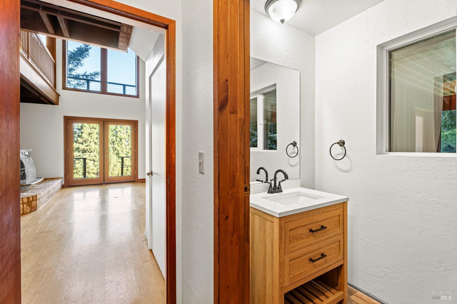 Philo, California, 95466, United States, 3 Bedrooms Bedrooms, ,3 BathroomsBathrooms,Residential,For Sale,1987364