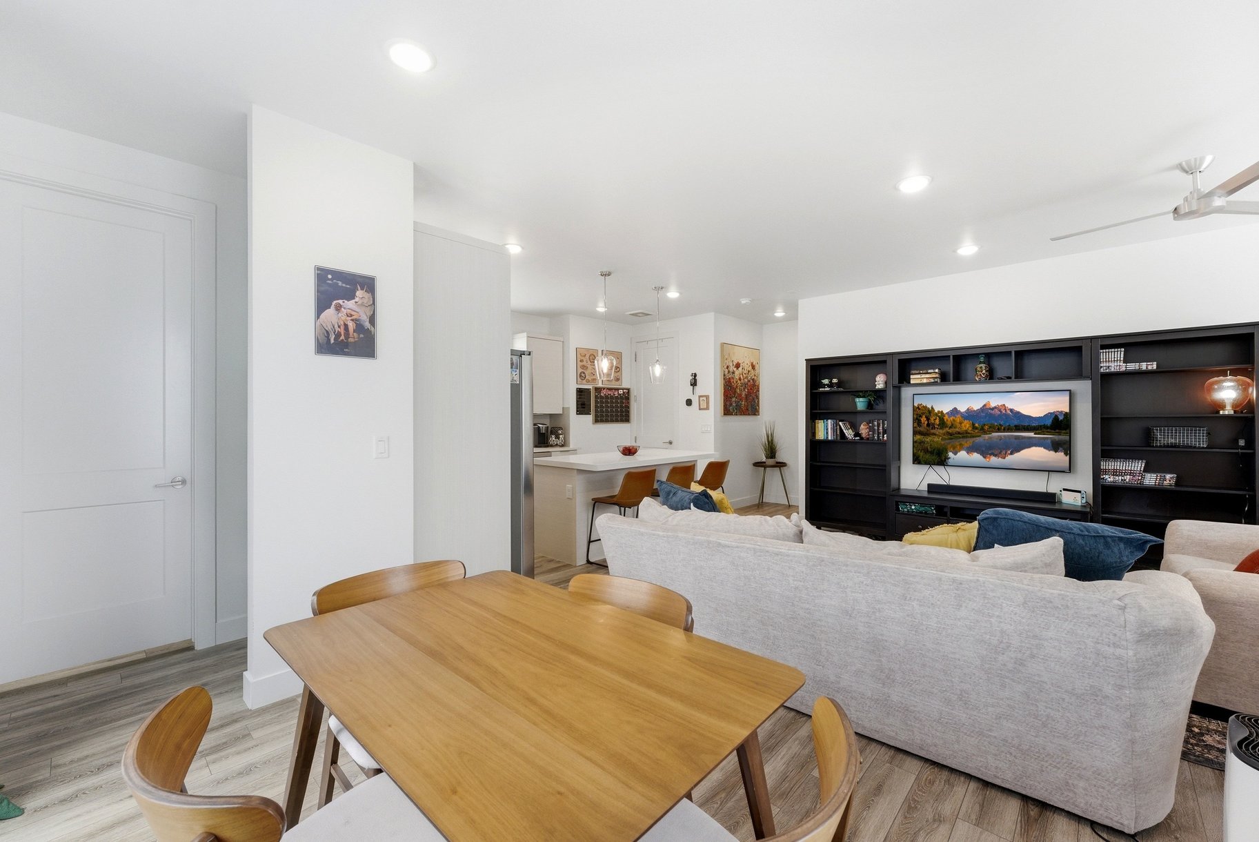  Smart Home Townhome - 物件實景