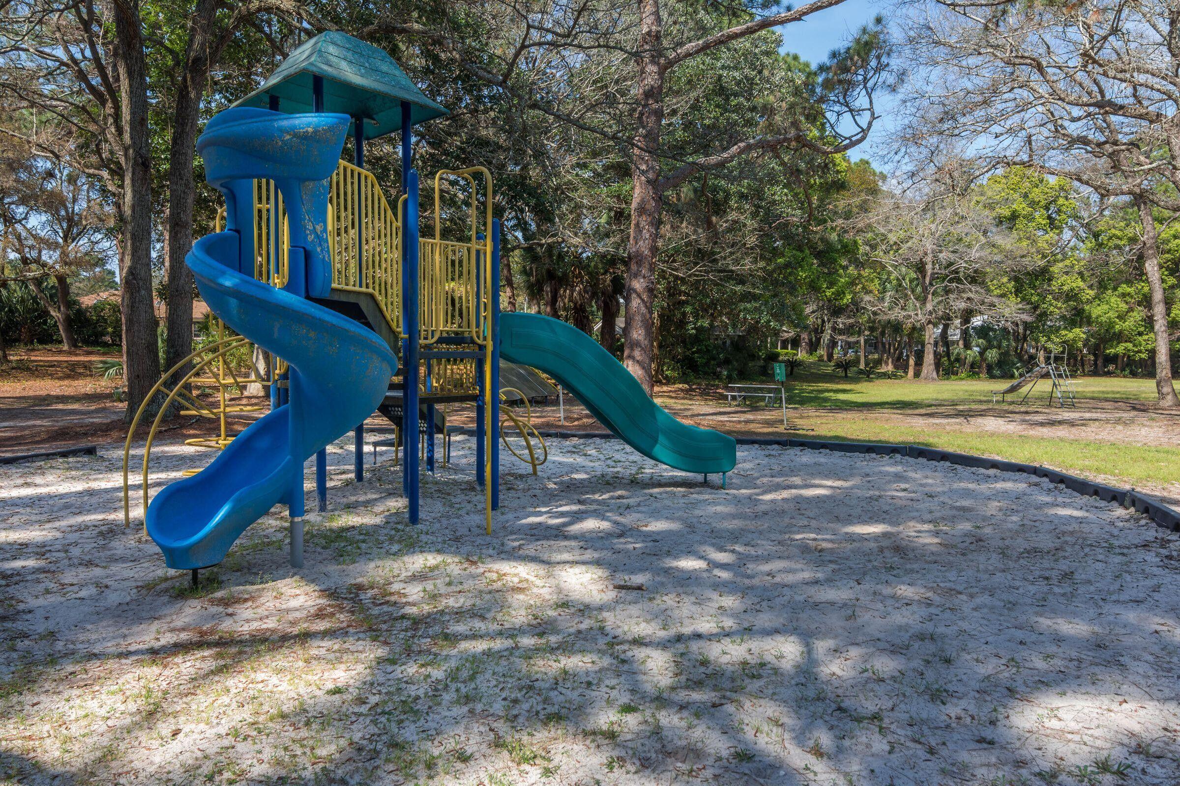 Fort Walton Beach, Florida, 32548, United States, 6 Bedrooms Bedrooms, ,3 BathroomsBathrooms,Residential,For Sale,1890001