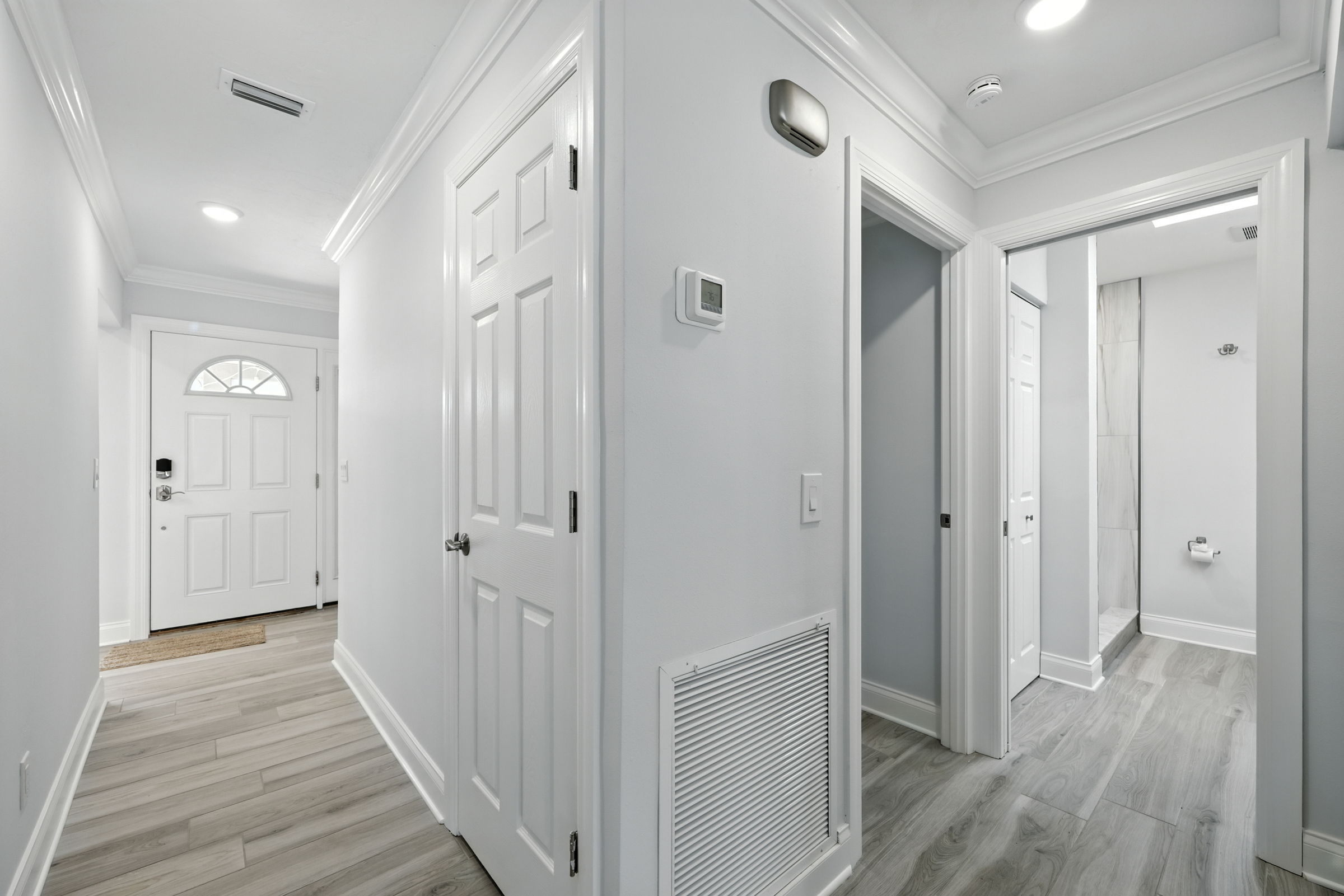 St. Petersburg, Florida, 33708, United States, 2 Bedrooms Bedrooms, ,2 BathroomsBathrooms,Residential,For Sale,1976301