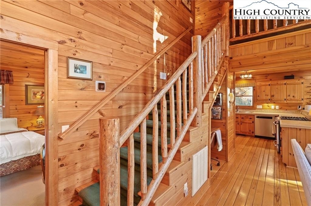 Ferguson, North Carolina, 28624, United States, 2 Bedrooms Bedrooms, ,2 BathroomsBathrooms,Residential,For Sale,1996766