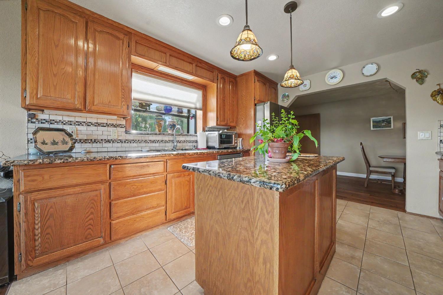 Valley Springs, California, 95252, United States, 3 Bedrooms Bedrooms, ,2 BathroomsBathrooms,Residential,For Sale,2047980