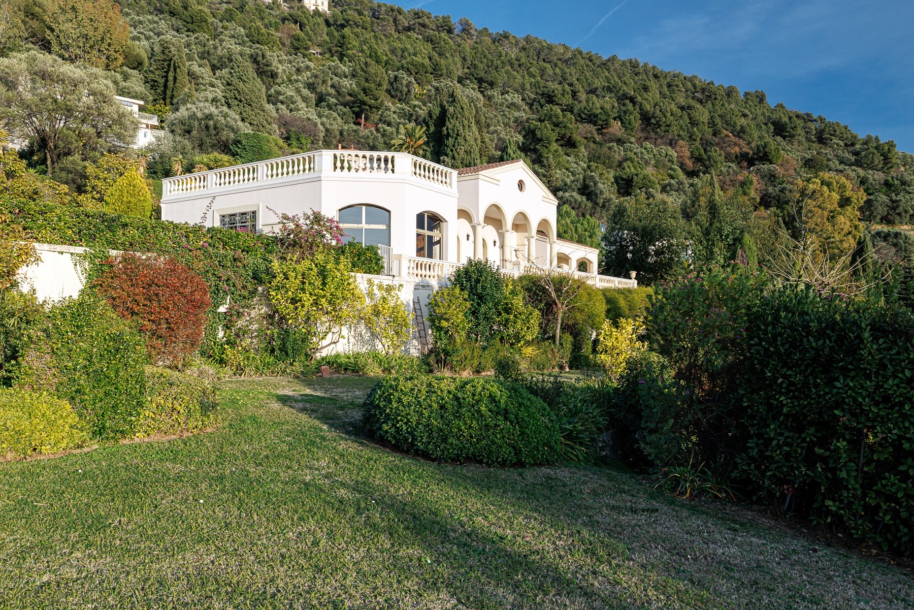  Exceptional villa with panoramic sea view in Nice Observatory district, Côte d’… - 物件實景