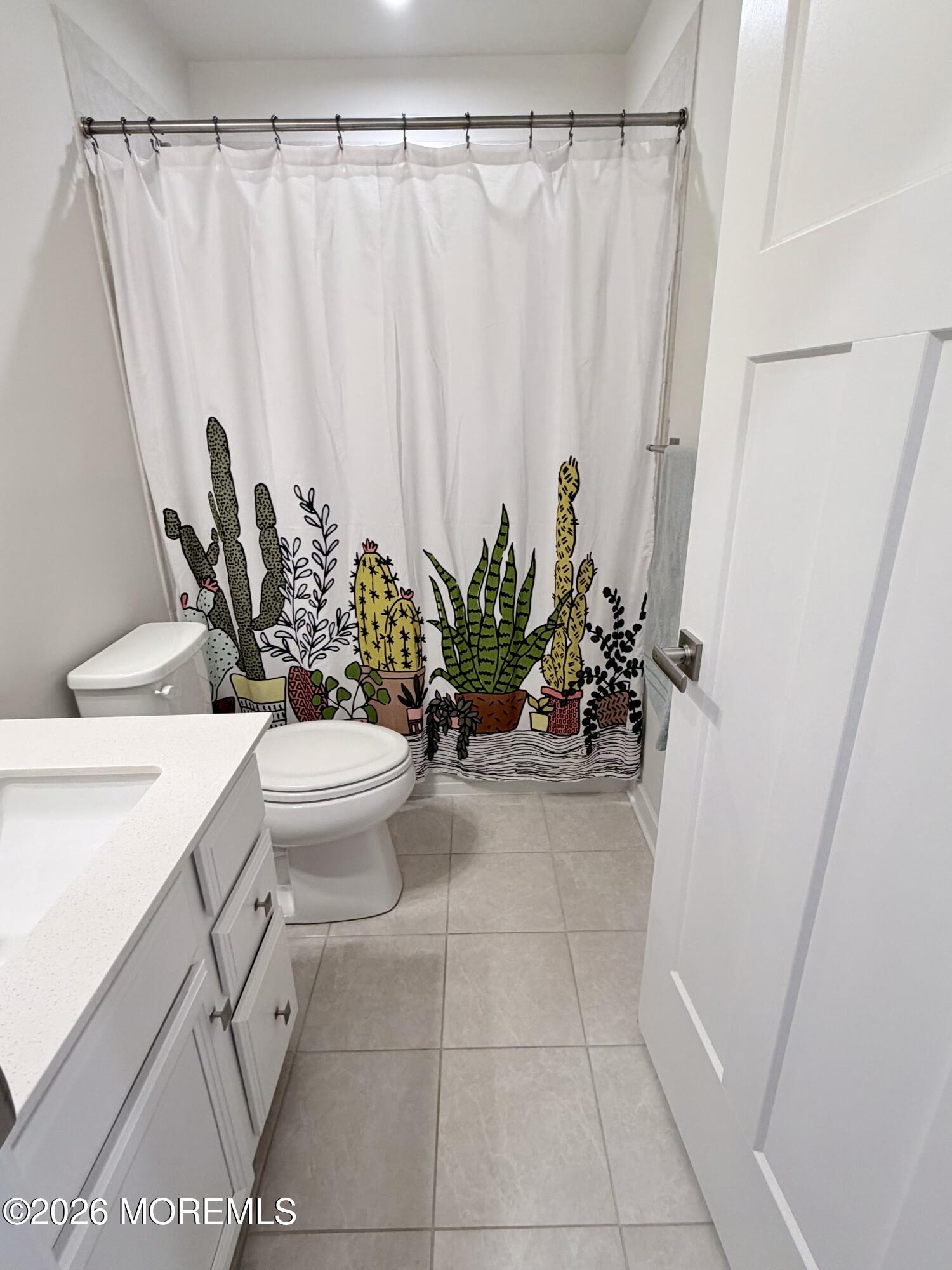 Parlin, New Jersey, 08859, United States, 3 Bedrooms Bedrooms, ,3 BathroomsBathrooms,Residential,For Sale,2010964