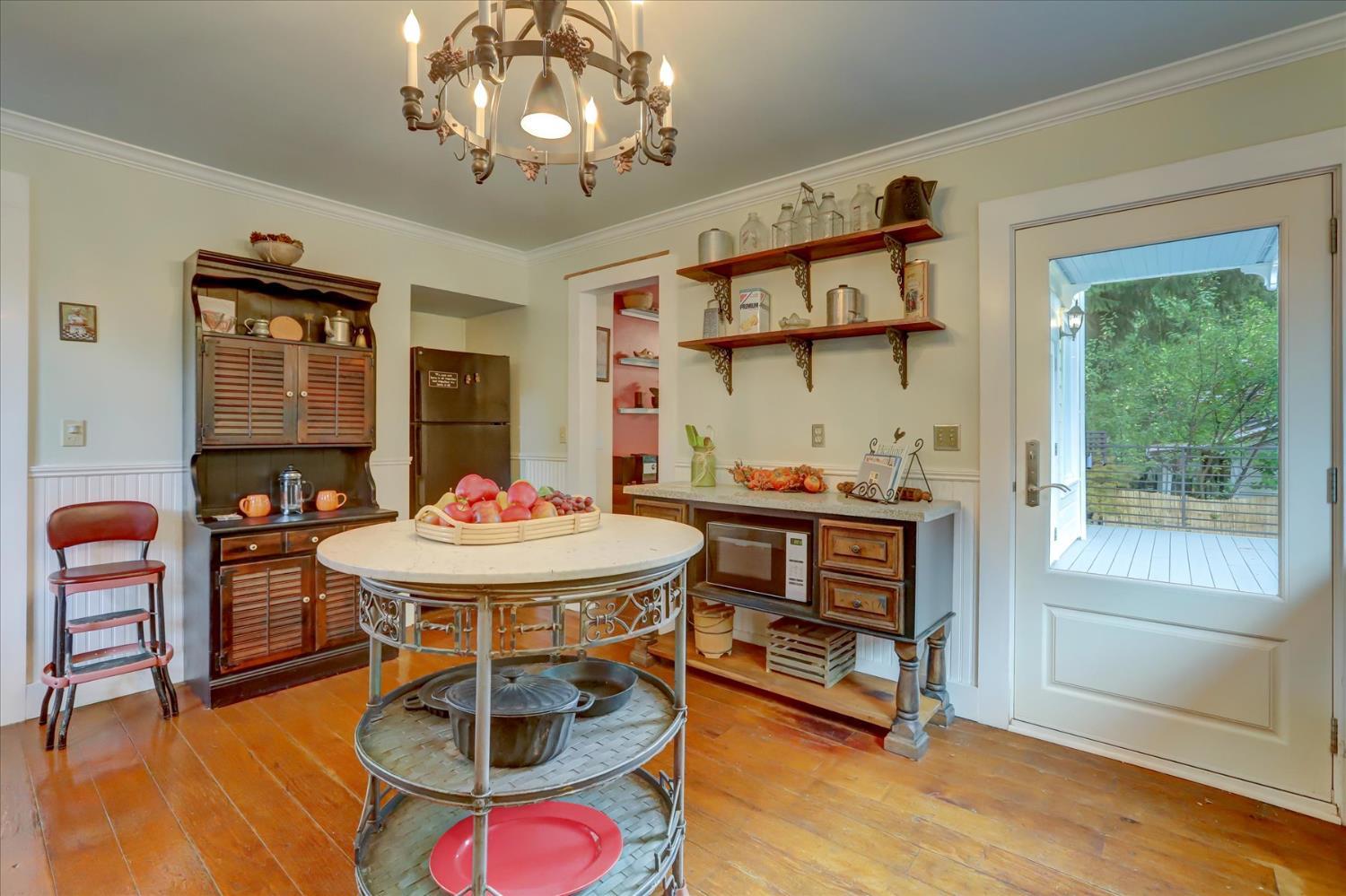 Nevada City, California, 95959, United States, 4 Bedrooms Bedrooms, ,2 BathroomsBathrooms,Residential,For Sale,1983992