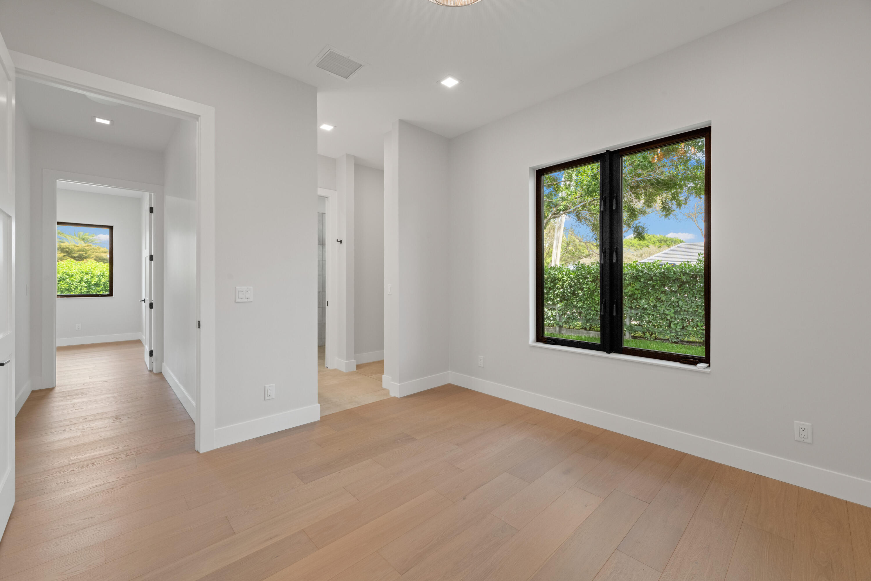  3585 Aiken Court - 物件實景
