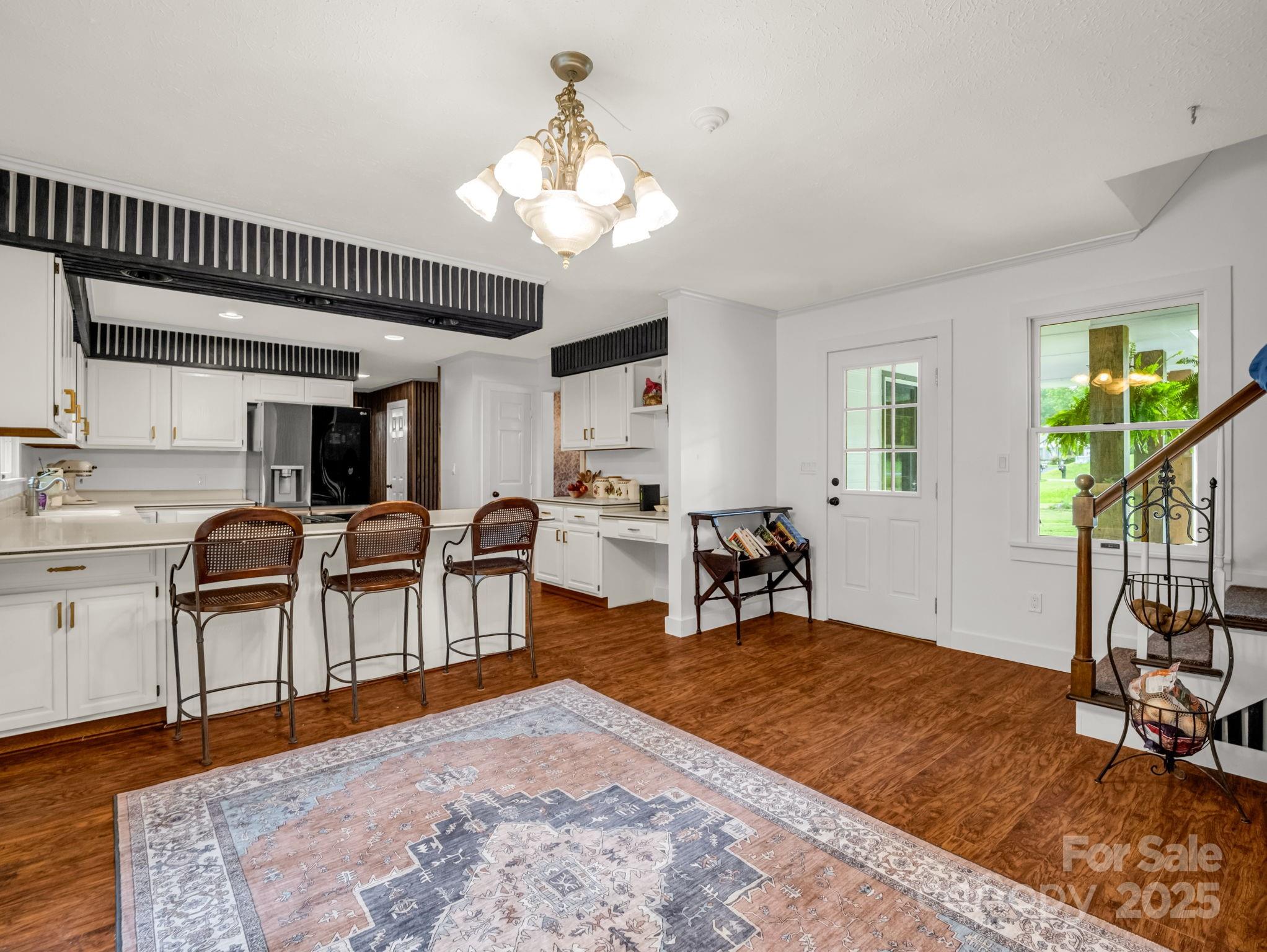 Hendersonville, North Carolina, 28791, United States, 4 Bedrooms Bedrooms, ,3 BathroomsBathrooms,Residential,For Sale,1973922