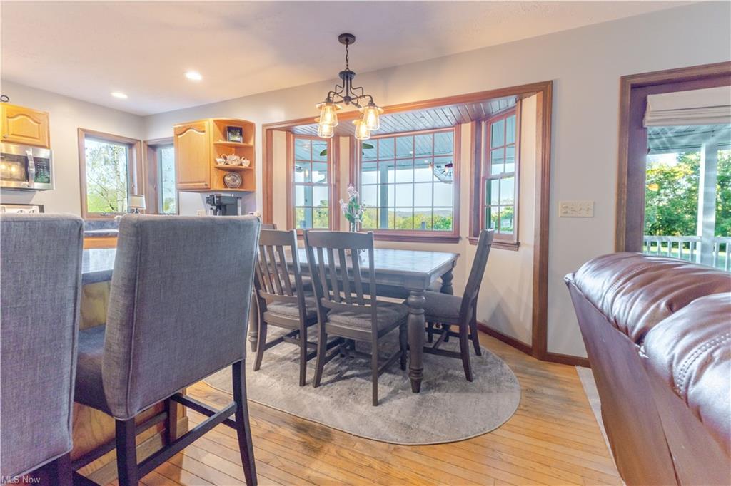 Chester, West Virginia, 26034, United States, 3 Bedrooms Bedrooms, ,3 BathroomsBathrooms,Residential,For Sale,1975770