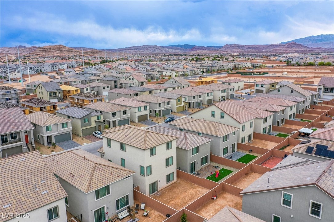 Las Vegas, Nevada, 89141, United States, 5 Bedrooms Bedrooms, ,3 BathroomsBathrooms,Residential,For Sale,1978122